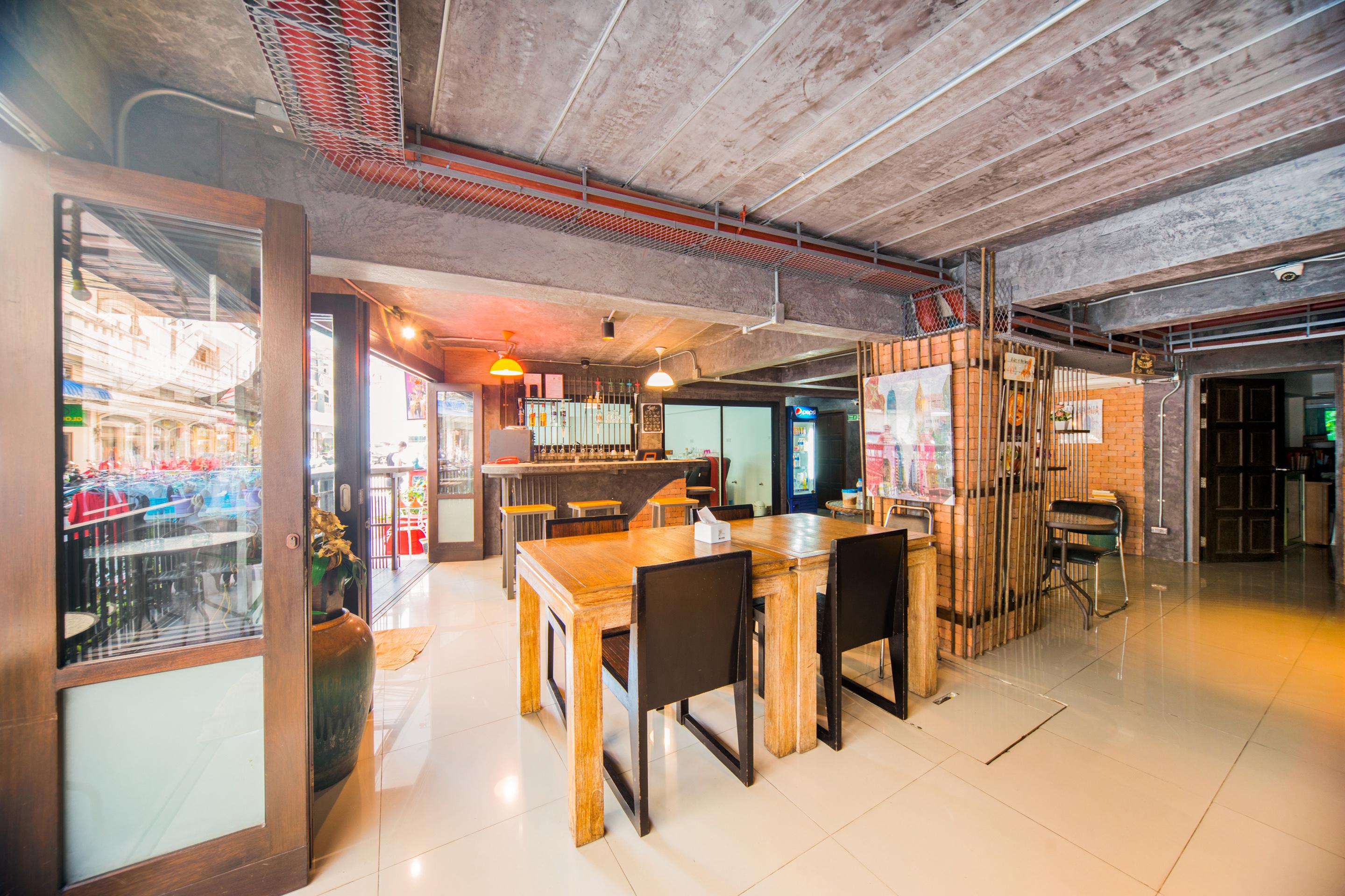 Oyo 232 Patong City Hometel Экстерьер фото