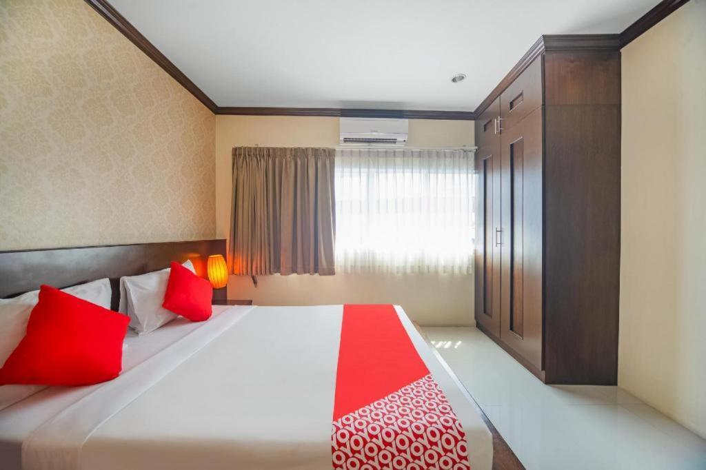 Oyo 232 Patong City Hometel Экстерьер фото
